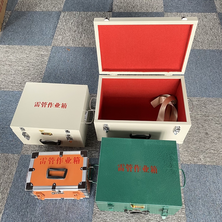 乳源爆破工程作业箱如何选择？玻璃钢与传统材质的全面对比